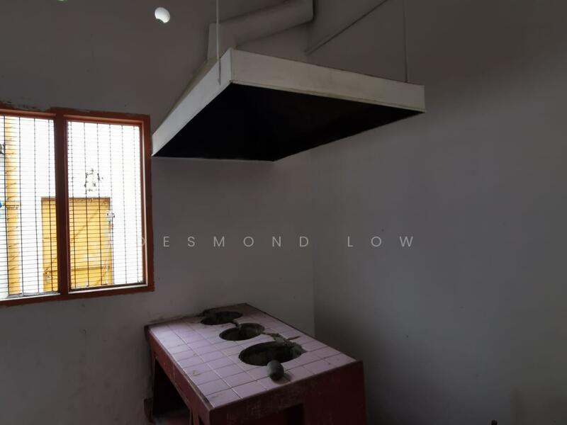Untuk Disewa - 2 Storey Terrace House, Burma Road