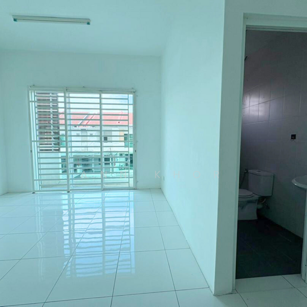 For Rent - Maple Residence