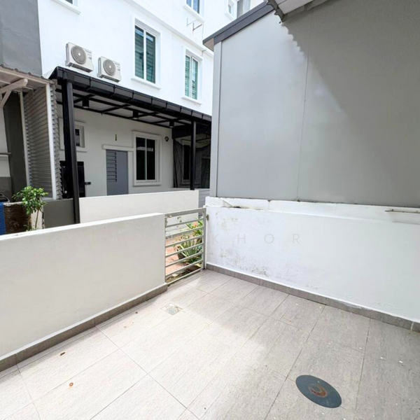 For Rent - Maple Residence