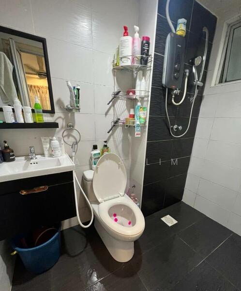 For Rent - Aliran Damai