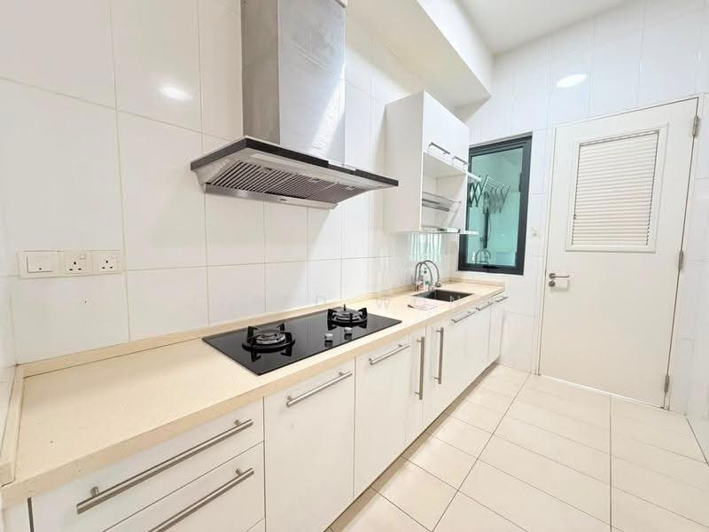 Rumah Teres 3-Tingkat untuk Disewa di Cyberjaya (Selangor) - Jared Wong - Kitchen - PropertyGuru.com.my