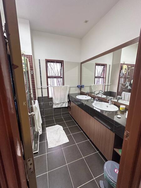 For Sale - Taman Laguna Double Storey Terence House