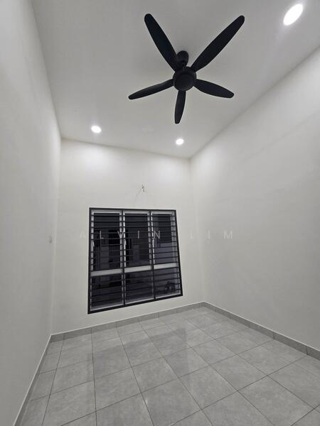 Untuk Disewa - Taman Kelana, Rantau Panjang ,Kapar Batu 4, Klang