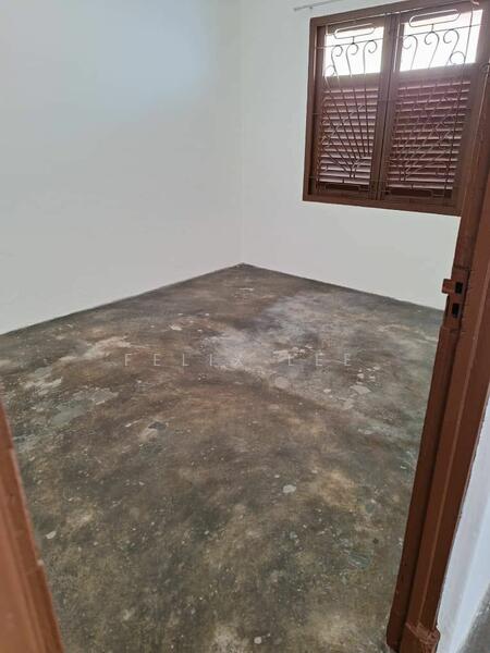 For Rent - 1-storey Terraced House at Seksyen 8