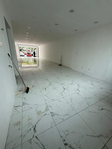 Untuk Disewa - Adda Height Ground Floor Shop for Rent