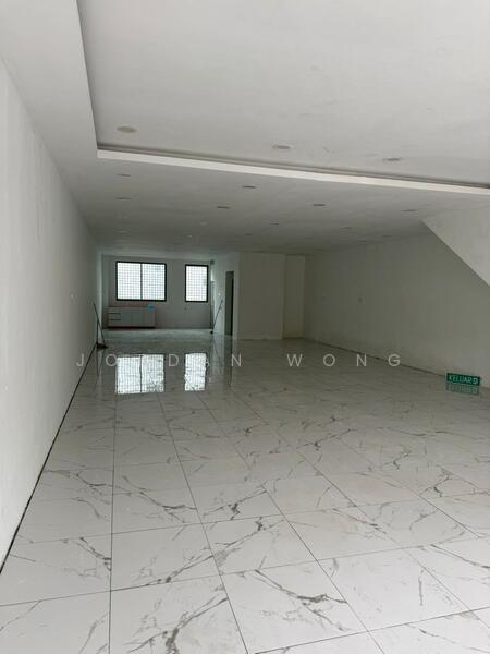 Untuk Disewa - Adda Height Ground Floor Shop for Rent