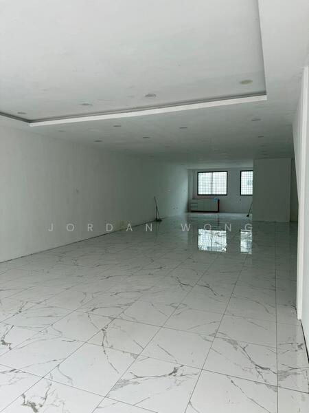 Untuk Disewa - Adda Height Ground Floor Shop for Rent