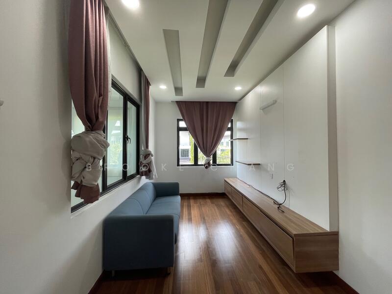 For Rent - Akira @ 16 Sierra