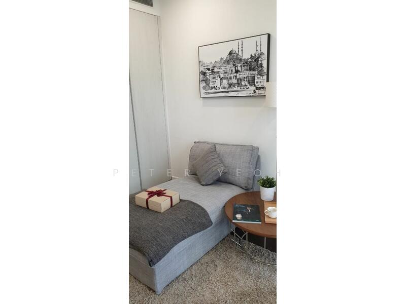 For Sale - D'Rapport