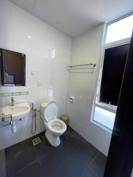 Untuk Disewa - The Majestic