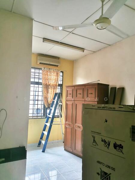 Untuk Dijual - Semi-Detached House at Taman Impian
