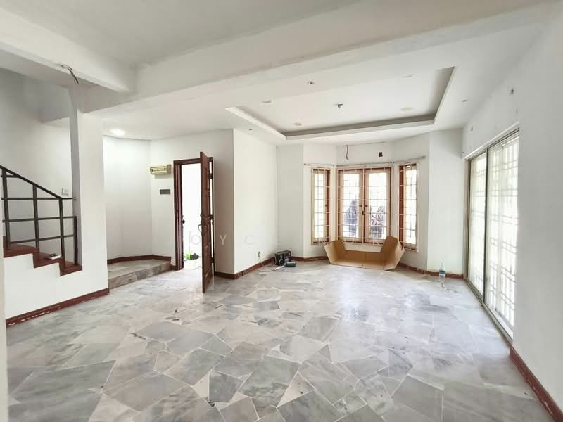 For Rent - 2-storey Terrace House at Usj 6