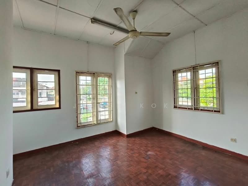 For Rent - 2-storey Terrace House at Usj 6