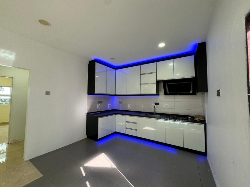 For Sale - Batu Uban