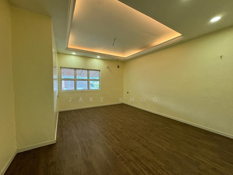 For Sale - Batu Uban