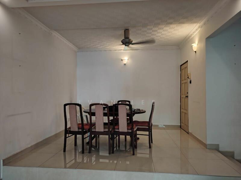 For Rent - 2-storey Terrace House at Damansara Kim
