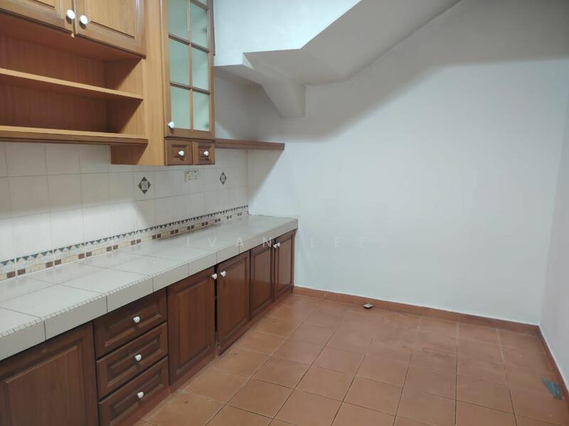 For Rent - 2-storey Terrace House at Damansara Kim