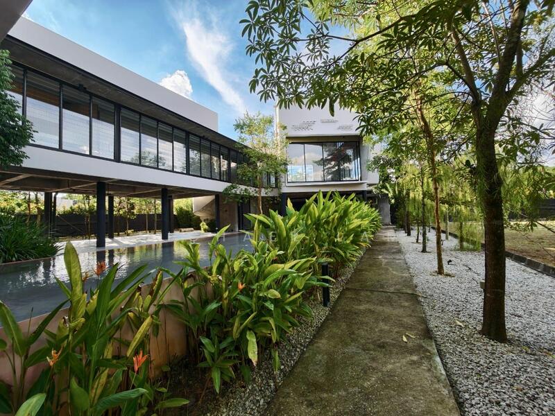 For Sale - Bungalow at Seksyen 11