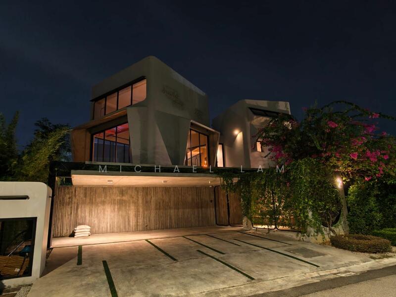 For Sale - Bungalow at Seksyen 11