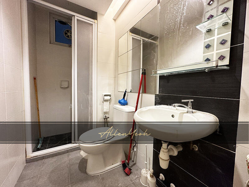 For Sale - Summer Place