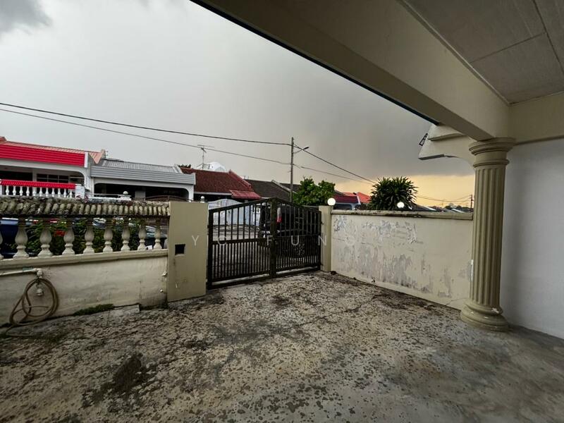 For Rent - Taman Johor Jaya