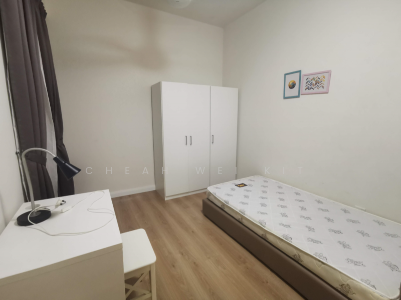 Untuk Disewa - Nova Saujana