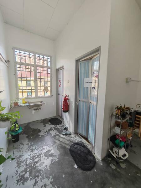 For Rent - Metro Avenue