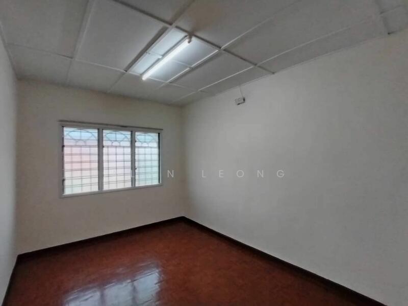 For Rent - 2-storey Terrace House at Taman Kemacahaya