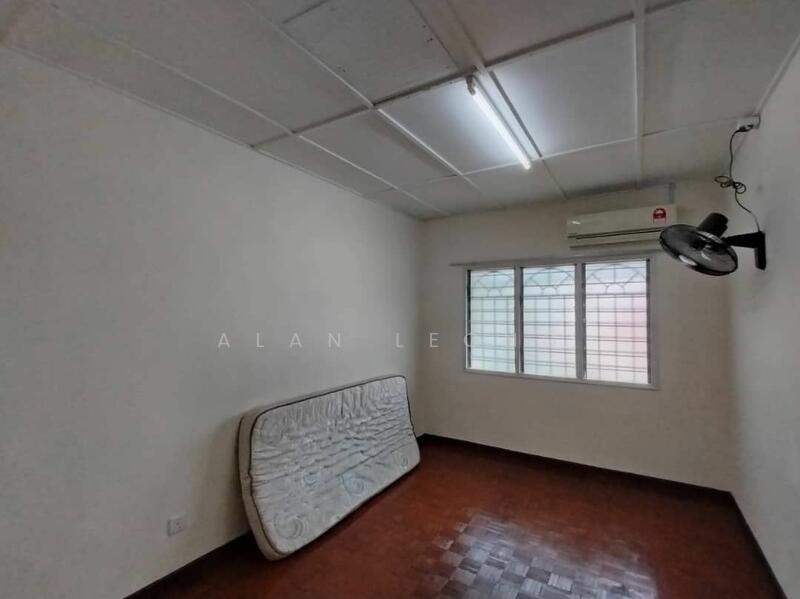 For Rent - 2-storey Terrace House at Taman Kemacahaya