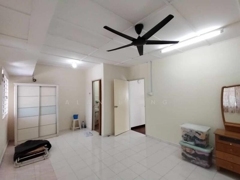 For Rent - 2-storey Terrace House at Taman Kemacahaya
