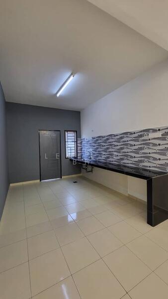 Untuk Dijual - Jalan Seri Impian , Bandar Seri Impian , Kluang