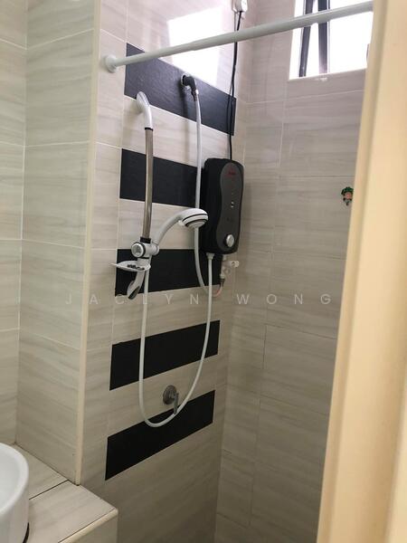 Untuk Disewa - Crescent Bay Suites (Teluk Bayu)