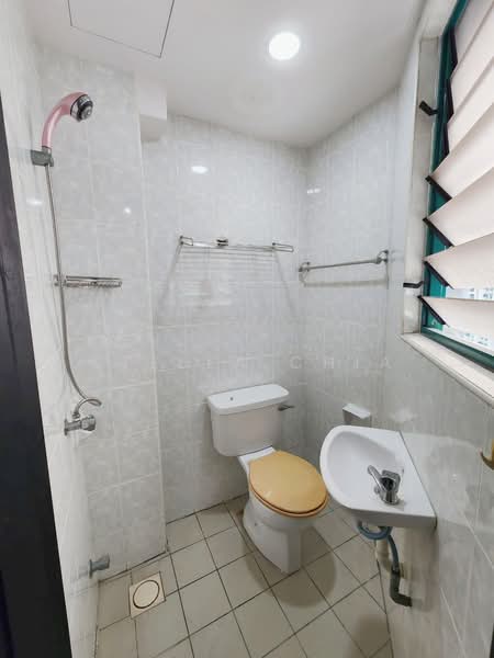 Condominium for Rent at The Straits View Condominium - Stella Chia - Bathroom - PropertyGuru.com.my