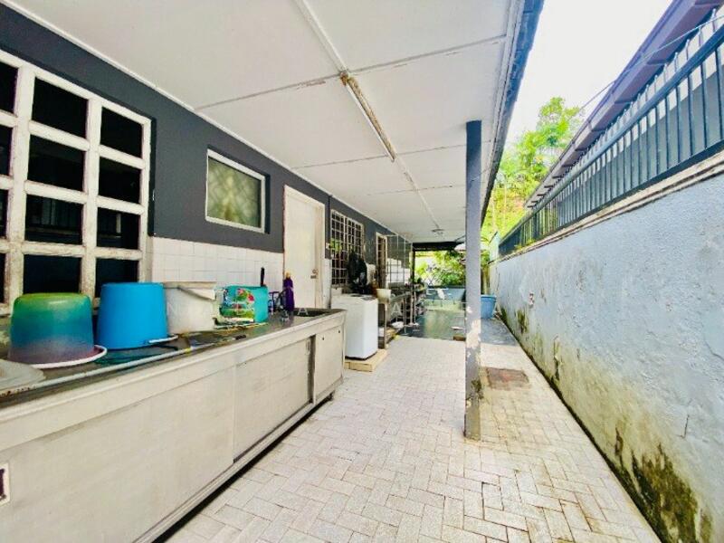 For Sale - CORNER Double Storey Bungalow Taman Melawati Renovated with Swimming Pool