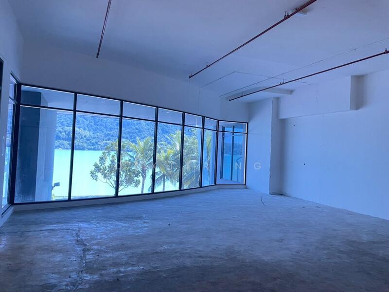 For Rent - Queens Waterfront Seaview Office Rent At Bayan Lepas 1256sf