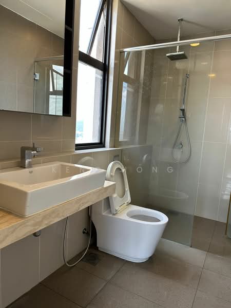 Kondominium untuk Disewa di Azelia Residence - Keng Hong - Bathroom - PropertyGuru.com.my