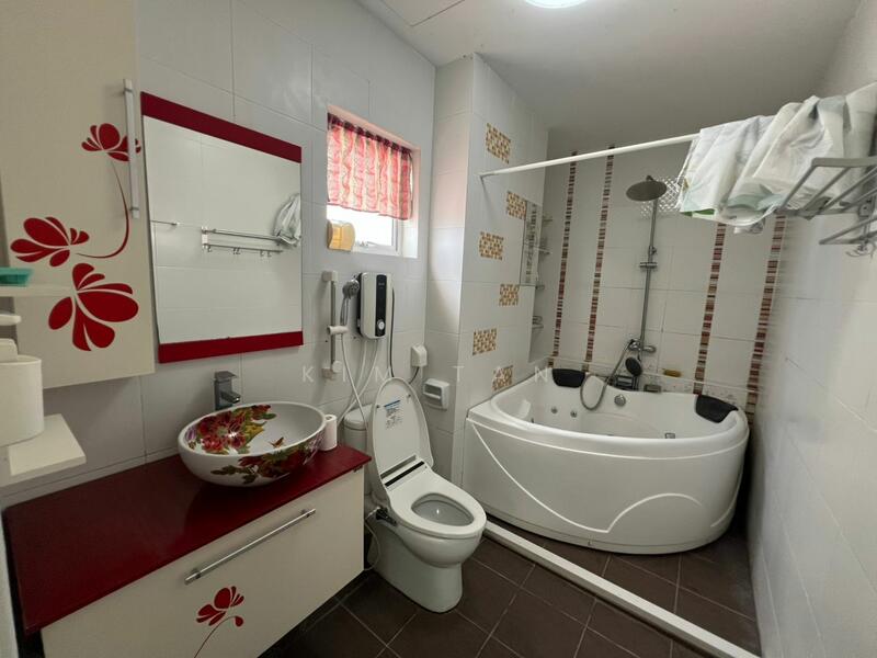 Untuk Disewa - One World 2 (1-Sky)