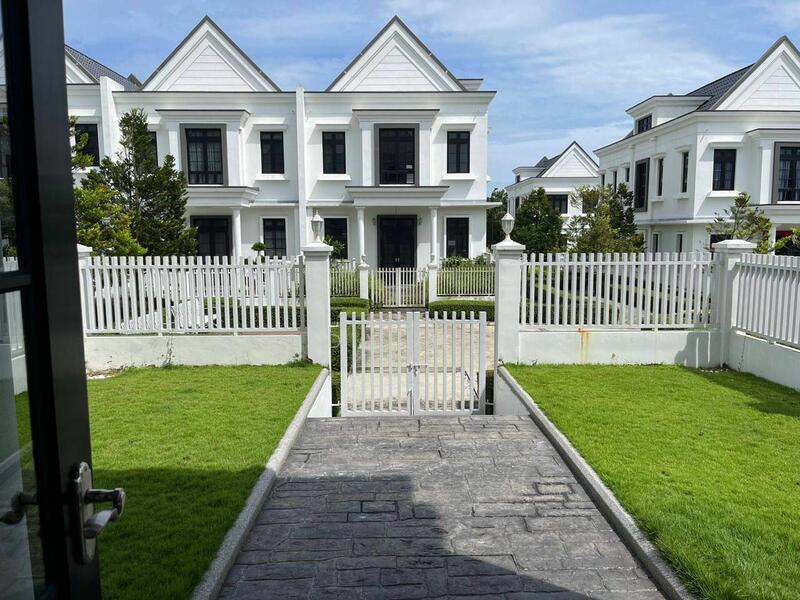 For Sale - 2.5-storey Terraced House at Taman Eko Botanic