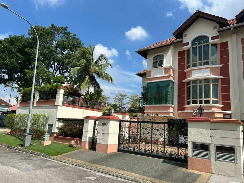 For Sale - Semi-Detached House at Taman Redang