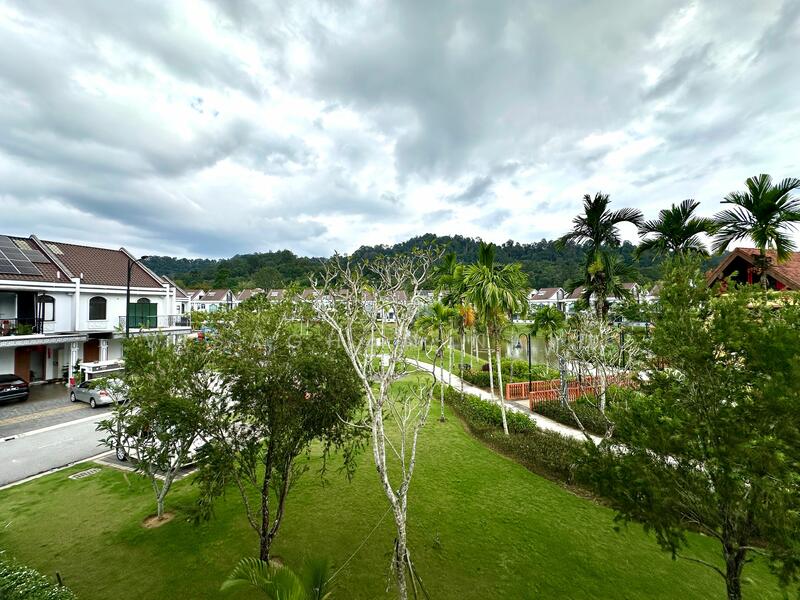 For Sale - 2-storey Terrace House at Setia Eco Templer