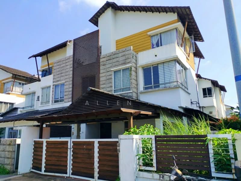 Rumah Berkembar untuk Dijual di Seksyen 13 (Shah Alam) - Allen . - Exterior - PropertyGuru.com.my