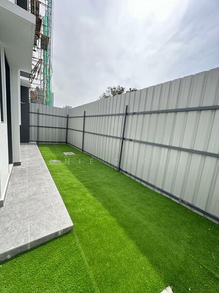 Untuk Dijual - 7 ROOMS Terrace House. The Maison 23, Kuala Lumpur. Taman Connaught, Sunway Velocity