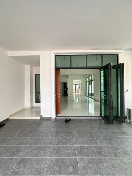 Untuk Dijual - 7 ROOMS Terrace House. The Maison 23, Kuala Lumpur. Taman Connaught, Sunway Velocity