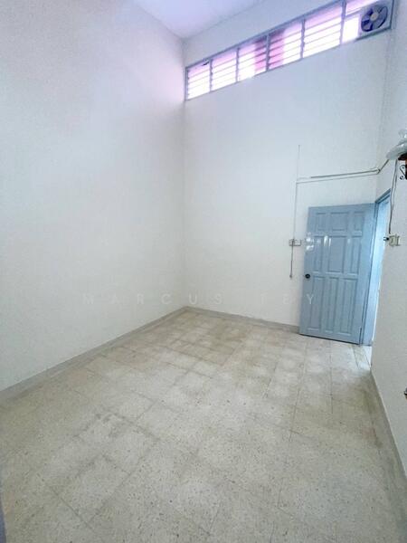 For Sale - Batu Pahat Batus Pahats