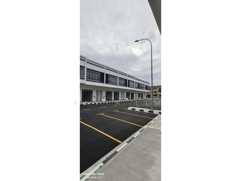 Untuk Disewa - Bandar Bukit tinggi 1 , new shop klang