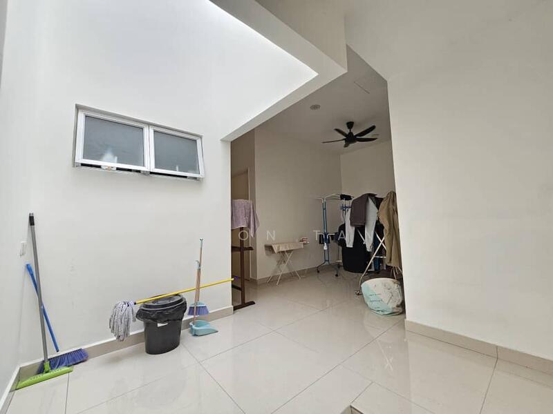 Untuk Dijual - Paragon 93