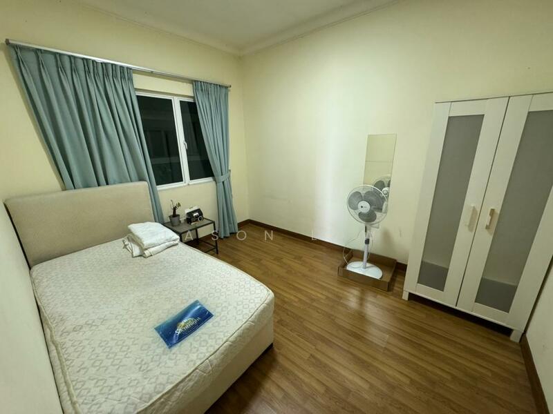 For Rent - Metropolitan Square