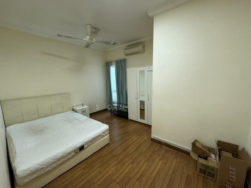 For Rent - Metropolitan Square