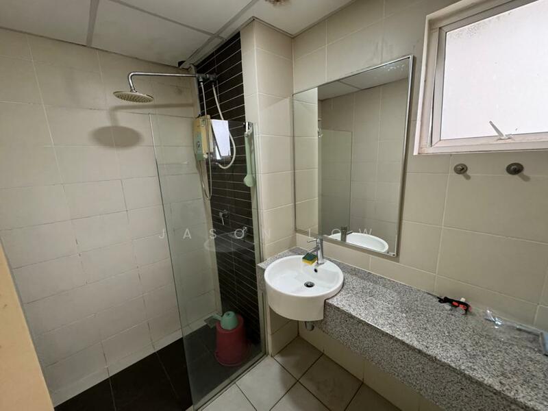 For Rent - Metropolitan Square