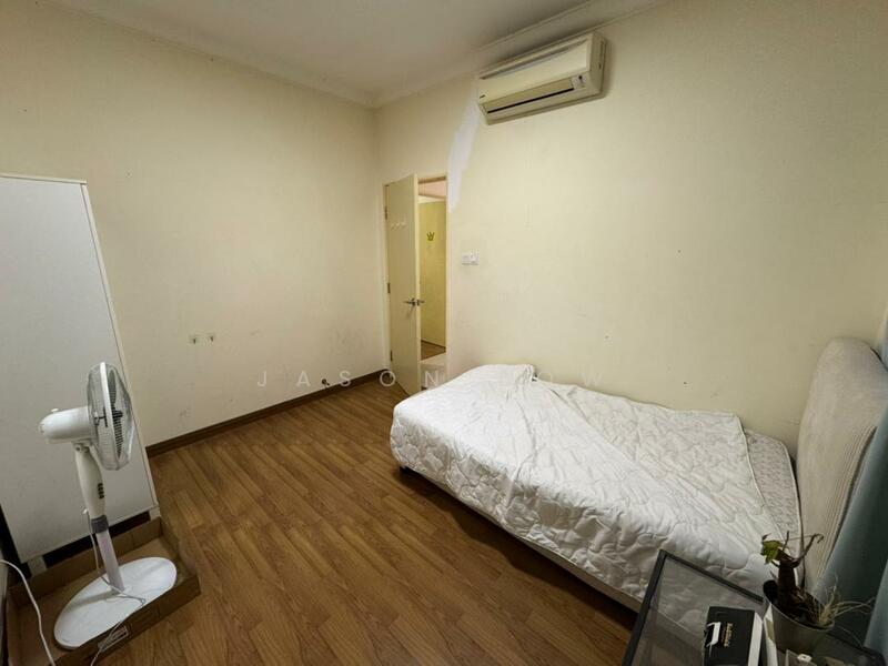 For Rent - Metropolitan Square